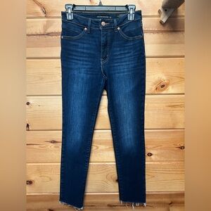 Levi Women’s Revel Shaping High Rise Skinny Jean